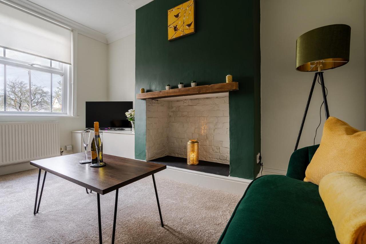 Wrea Cottage, 2 Bedrooms Wifi & Parking Near Ribby Hall Wrea Green Ngoại thất bức ảnh